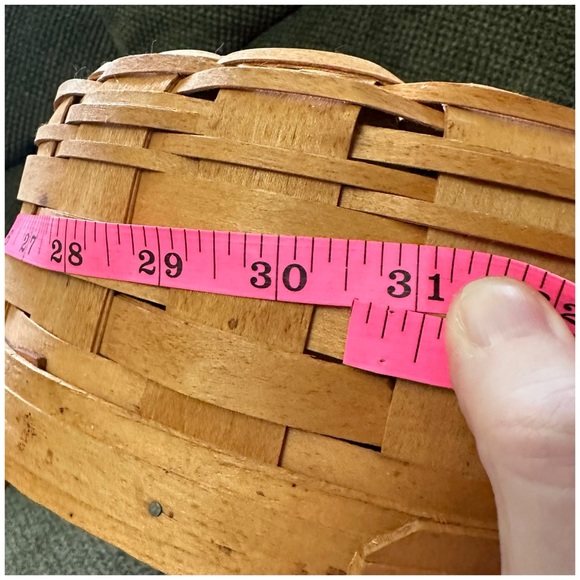 Longaberger Round Basket 10” - Picture 10 of 15